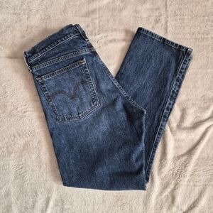 Womens's Levi's Blue Jeans W30 L28 Like New.